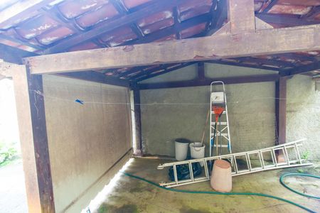 Casa à venda com 800m², 2 quartos e 4 vagas