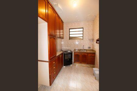 Casa à venda com 800m², 2 quartos e 4 vagas