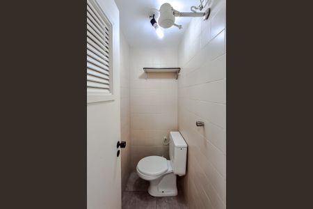 Apartamento à venda com 72m², 2 quartos e 1 vagaBanheiro de serviço