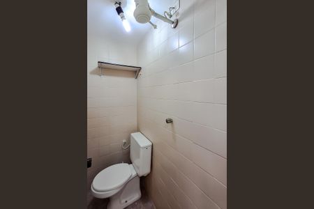 Apartamento à venda com 72m², 2 quartos e 1 vagaBanheiro de serviço