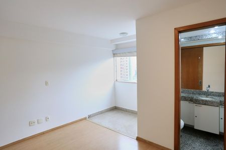 Suíte de apartamento para alugar com 2 quartos, 65m² em Savassi, Belo Horizonte