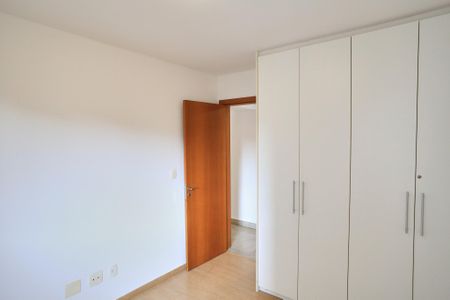 Apartamento para alugar com 65m², 2 quartos e 2 vagas Apartamento para alugar com 65m², 2 quartos e 2 vagasQuarto