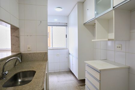 Apartamento para alugar com 65m², 2 quartos e 2 vagas Apartamento para alugar com 65m², 2 quartos e 2 vagasCozinha e Área de Serviço