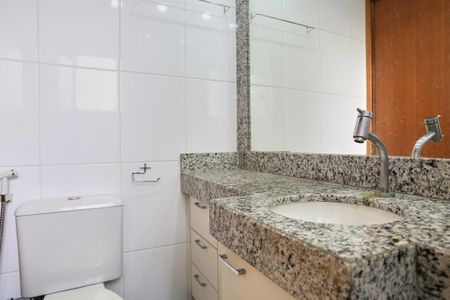 Apartamento para alugar com 65m², 2 quartos e 2 vagas Apartamento para alugar com 65m², 2 quartos e 2 vagasBanheiro da Suíte