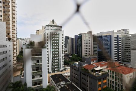 Vista da Suíte de apartamento para alugar com 2 quartos, 65m² em Savassi, Belo Horizonte