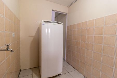 Cozinha de casa para alugar com 1 quarto, 35m² em Sítio Cercado, Curitiba