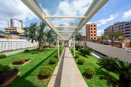 Apartamento à venda com 57m², 2 quartos e 2 vagasENTRADA DO PREDIO