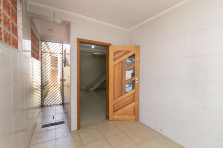 Casa para alugar com 200m², 2 quartos e 2 vagas Casa para alugar com 200m², 2 quartos e 2 vagasEntrada