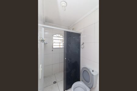 Casa para alugar com 200m², 2 quartos e 2 vagas Casa para alugar com 200m², 2 quartos e 2 vagasBanheiro da Suíte 2