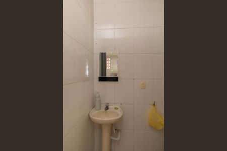 Casa para alugar com 200m², 2 quartos e 2 vagas Casa para alugar com 200m², 2 quartos e 2 vagasBanheiro de serviço