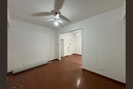 Sala de apartamento para alugar com 3 quartos, 115m² em Copacabana, Rio de Janeiro