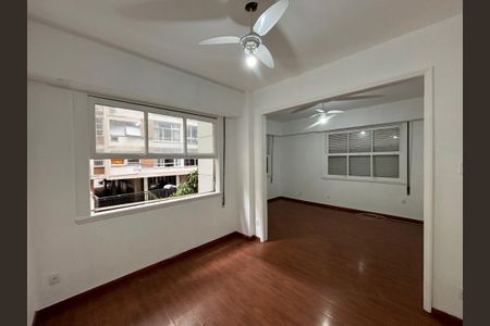 Sala de apartamento para alugar com 3 quartos, 115m² em Copacabana, Rio de Janeiro