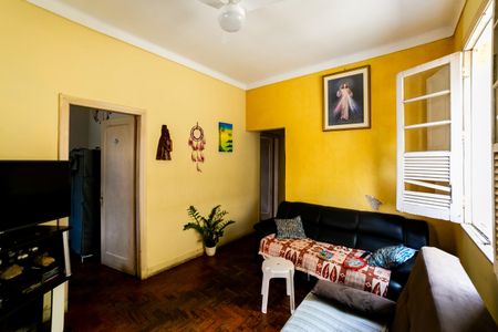 Sala de casa à venda com 4 quartos, 400m² em Sagrada Família, Belo Horizonte