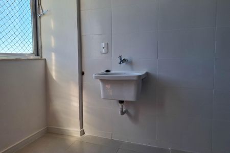 Apartamento para alugar com 70m², 2 quartos e 1 vagaÁrea de Serviço