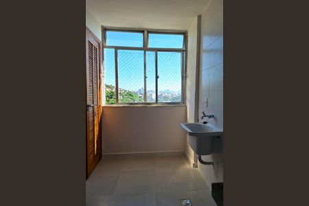 Apartamento para alugar com 70m², 2 quartos e 1 vagaÁrea de Serviço