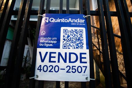 Casa para alugar com 214m², 1 quarto e 1 vaga Casa para alugar com 214m², 1 quarto e 1 vagaPlaca