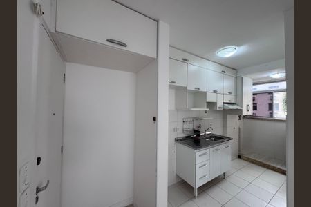 Apartamento à venda com 53m², 3 quartos e 1 vaga Apartamento à venda com 53m², 3 quartos e 1 vagaCozinha e Área de Serviço