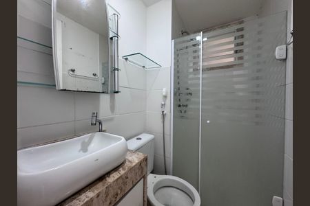 Apartamento à venda com 53m², 3 quartos e 1 vaga Apartamento à venda com 53m², 3 quartos e 1 vagaBanheiro Social