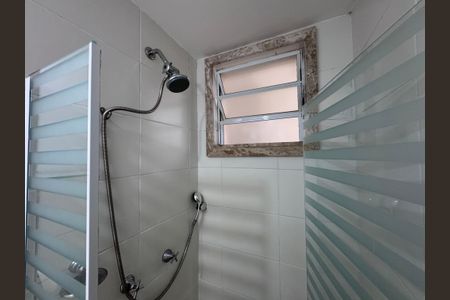 Apartamento à venda com 53m², 3 quartos e 1 vaga Apartamento à venda com 53m², 3 quartos e 1 vagaBanheiro Social