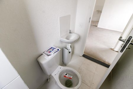 Banheiro de apartamento à venda com 2 quartos, 42m² em Jardim Maria Duarte, São Paulo