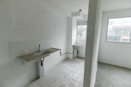 Cozinha de apartamento à venda com 2 quartos, 42m² em Jardim Maria Duarte, São Paulo