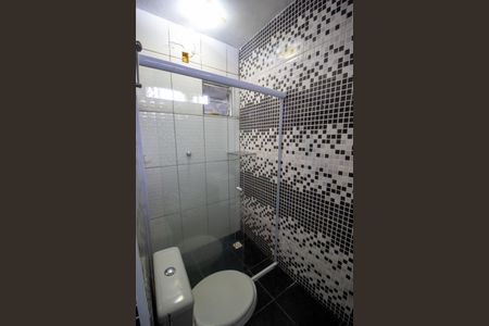 Casa de condomínio para alugar com 83m², 2 quartos e 2 vagasBanheiro da Suíte