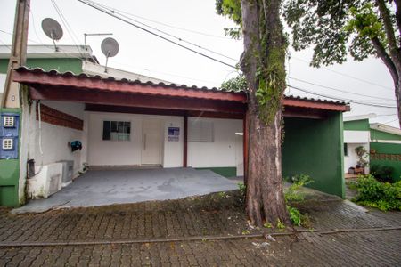 Casa de condomínio para alugar com 83m², 2 quartos e 2 vagasFachada