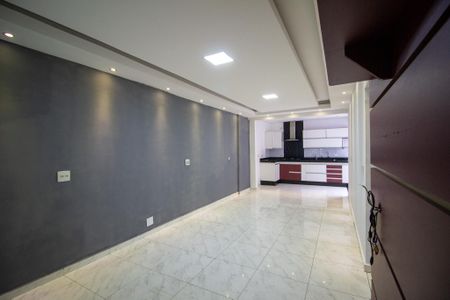Sala de casa de condomínio para alugar com 2 quartos, 83m² em Vila Nova Sorocaba, Sorocaba