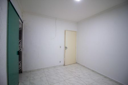 Casa de condomínio para alugar com 83m², 2 quartos e 2 vagasSuíte