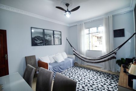 Sala de apartamento para alugar com 2 quartos, 60m² em Cordovil, Rio de Janeiro