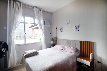 Quarto 2 de apartamento para alugar com 2 quartos, 60m² em Cordovil, Rio de Janeiro