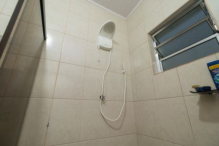 Casa à venda com 215m², 2 quartos e 2 vagas Casa à venda com 215m², 2 quartos e 2 vagasBanheiro Social
