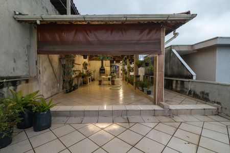 Casa à venda com 215m², 2 quartos e 2 vagas Casa à venda com 215m², 2 quartos e 2 vagasTerraço/Churrasqueira