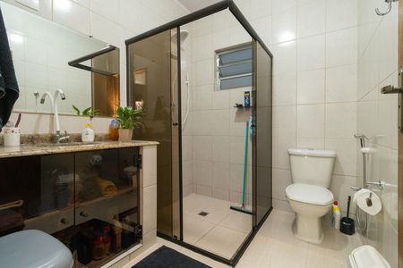 Casa à venda com 215m², 2 quartos e 2 vagas Casa à venda com 215m², 2 quartos e 2 vagasBanheiro Social