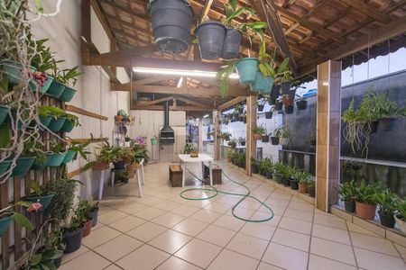 Casa à venda com 215m², 2 quartos e 2 vagas Casa à venda com 215m², 2 quartos e 2 vagasTerraço/Churrasqueira