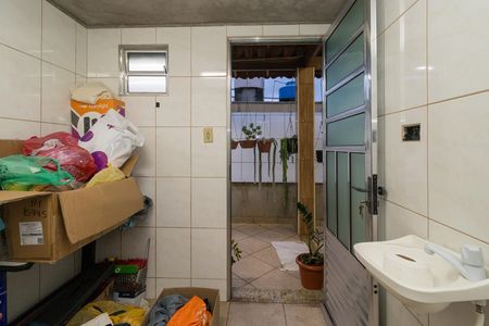 Banheiro de serviço de casa à venda com 2 quartos, 215m² em Aricanduva, São Paulo