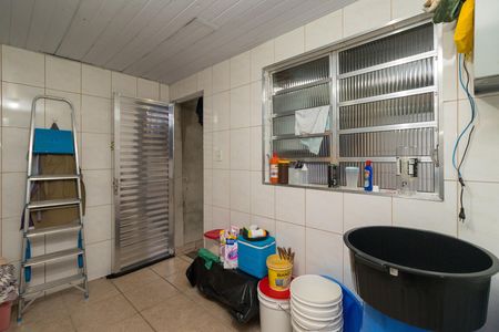 Casa à venda com 215m², 2 quartos e 2 vagas Casa à venda com 215m², 2 quartos e 2 vagasÁrea de Serviço