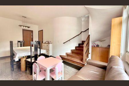 Apartamento à venda com 3 quartos, 165m² em Prado, Belo Horizonte