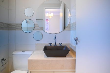 Apartamento à venda com 124m², 3 quartos e 2 vagasBanheiro Quarto 1 - Suite