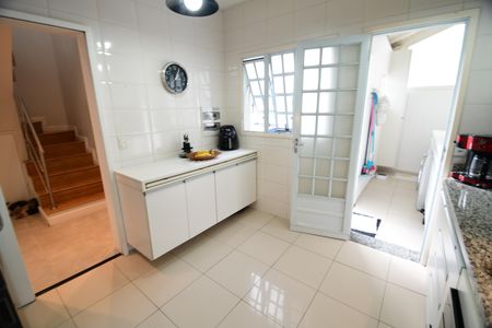 Casa de condomínio à venda com 130m², 3 quartos e 2 vagasCozinha