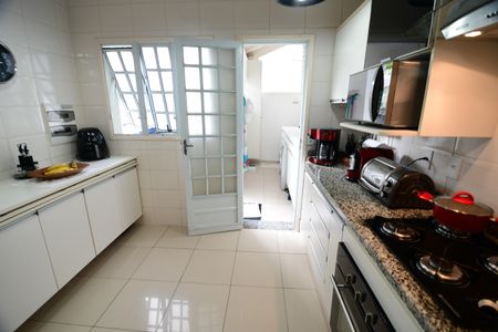 Casa de condomínio à venda com 130m², 3 quartos e 2 vagasCozinha