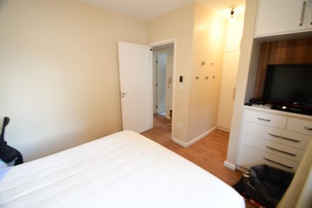 Casa de condomínio à venda com 130m², 3 quartos e 2 vagasQuarto 3 - Suíte