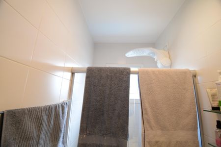 Casa de condomínio à venda com 130m², 3 quartos e 2 vagasBanheiro Social