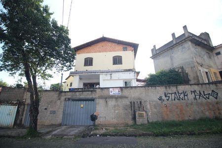 Casa à venda com 560m², 2 quartos e 5 vagasFachada Casa 1 e 2
