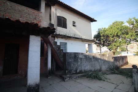 Casa à venda com 560m², 2 quartos e 5 vagasQuintal Casa 2