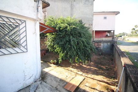Casa à venda com 560m², 2 quartos e 5 vagasQuintal