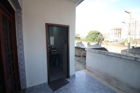 Casa à venda com 560m², 2 quartos e 5 vagasQuintal