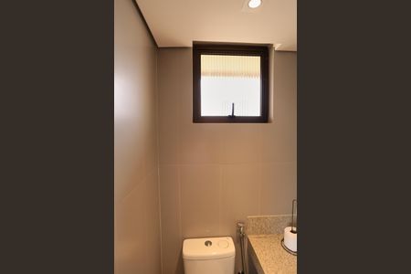 Apartamento para alugar com 320m², 4 quartos e 2 vagas Apartamento para alugar com 320m², 4 quartos e 2 vagasBanheiro Social