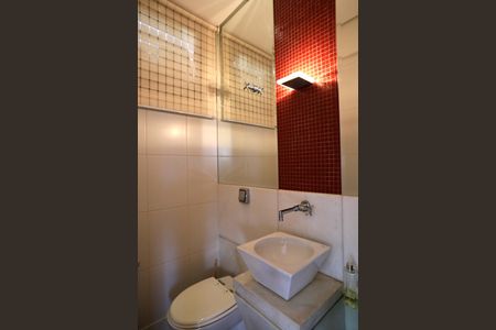 Apartamento para alugar com 320m², 4 quartos e 2 vagas Apartamento para alugar com 320m², 4 quartos e 2 vagasLavabo