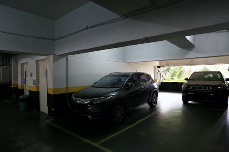 Apartamento para alugar com 320m², 4 quartos e 2 vagas Apartamento para alugar com 320m², 4 quartos e 2 vagasGaragem